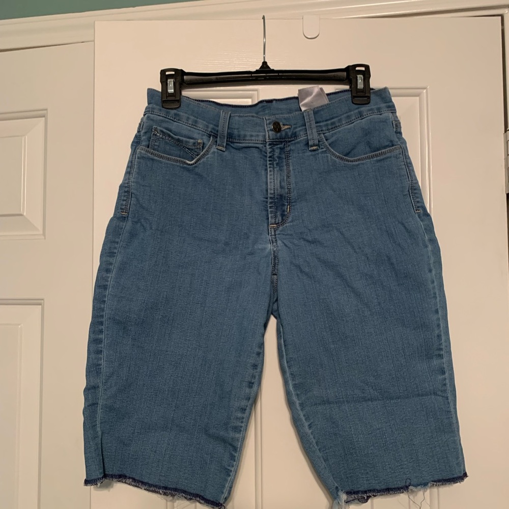NYDJ raw edge denim Bermuda shorts nwot